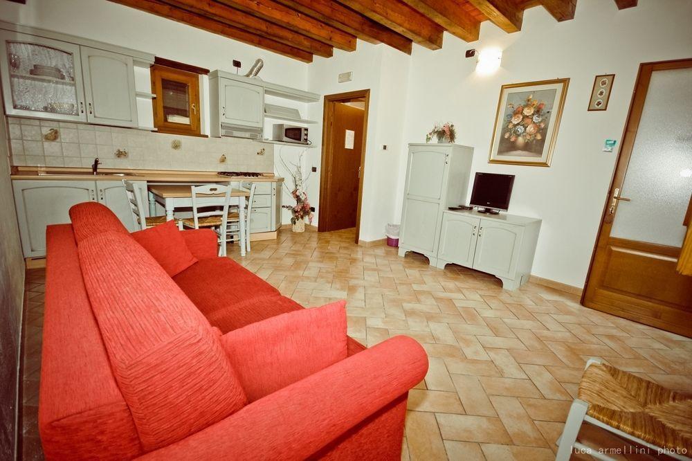 Agriturismo Cascina Boschi Apartment Volta Mantovana Exterior photo